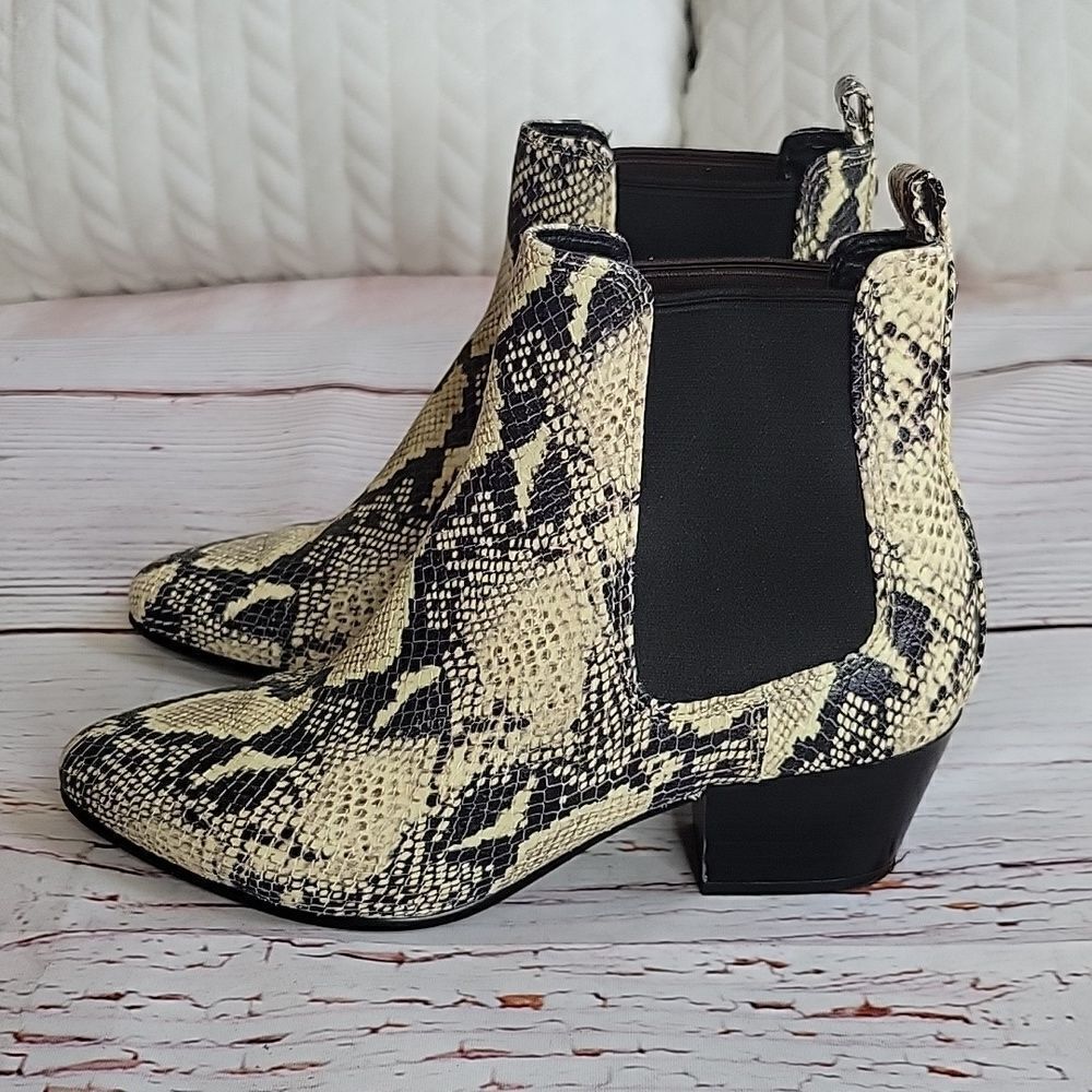 SAM EDELMAN Western Styled Snake Patterned Ankle Boots Size 7 - Picture 9 of 9